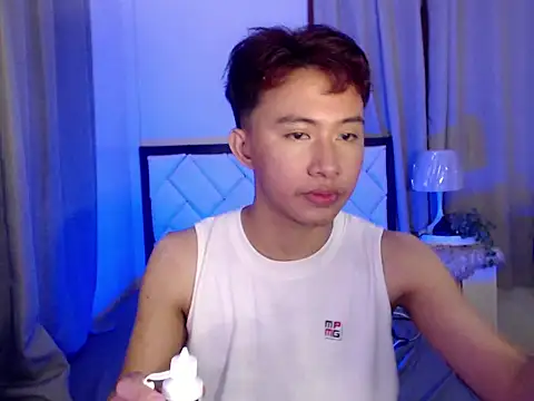 asiantwink0000 online show from February 25, 8:40 pm