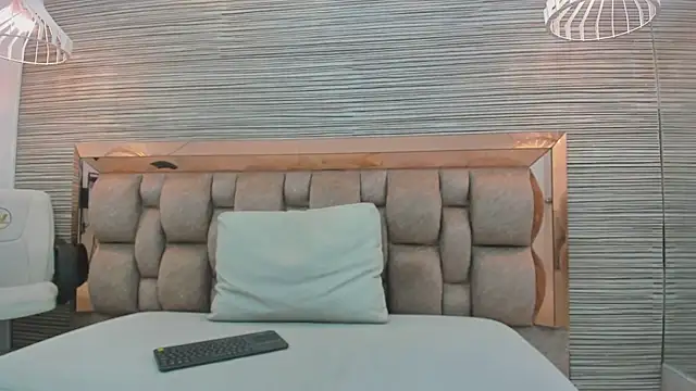 claire bonny online show from December 19, 6:59 pm