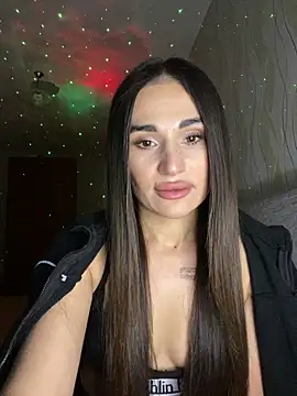 Snapshot of MonikaSi chatting on February 2, 4:27 pm MonikaSi online show from February 2, 4:27 pm