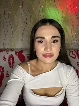 Snapshot of MonikaSi chatting on February 22, 5:22 pm MonikaSi online show from February 22, 5:22 pm