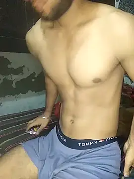 Snapshot of Fitboy07 chatting on May 10, 10:26 pm Fitboy07 online show from May 10, 10:26 pm