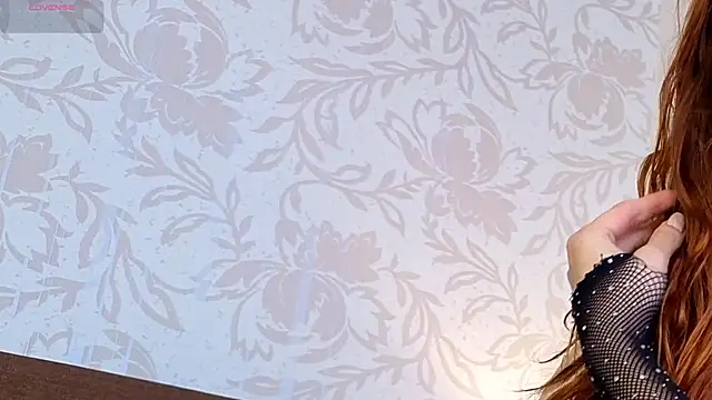 Paolagh  online show from March 21, 3:33 am