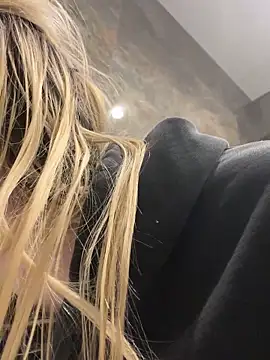 d0uble trouble online show from February 4, 5:57 am