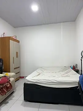 Lillith Bloom online show from April 16, 12:17 pm