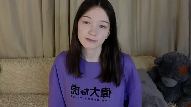 YvonneShames online show from January 12, 1:33 am