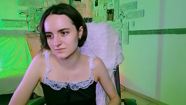 KateWillows online show from February 11, 4:06 am