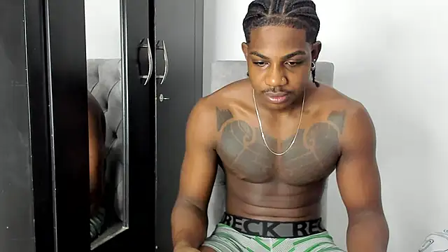 Snapshot of Darktemp_ chatting on February 25, 10:58 am Darktemp online show from February 25, 10:58 am