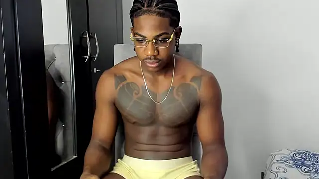 Snapshot of Darktemp_ chatting on February 27, 10:59 am Darktemp online show from February 27, 10:59 am