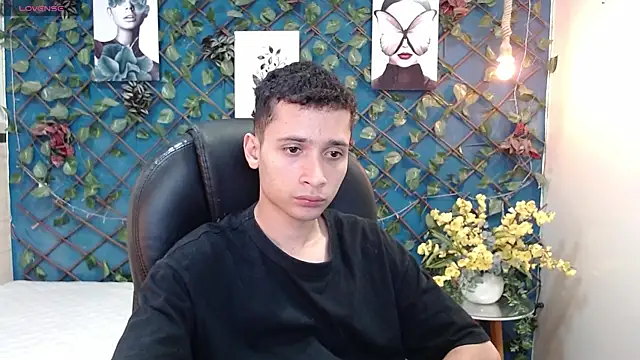 Snapshot of LucassSmith11 chatting on July 2, 10:49 pm LucassSmith11 online show from July 2, 10:49 pm