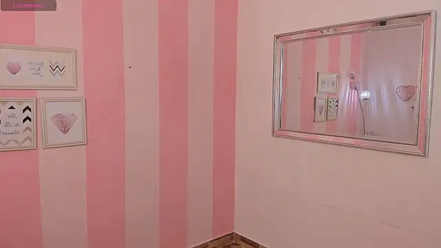 Amaia Monroe online show from April 18, 1:42 am