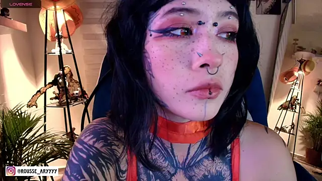 AryRousse online show from May 13, 2:42 am