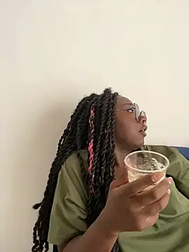 ZahhyGrey online show from February 28, 7:15 pm