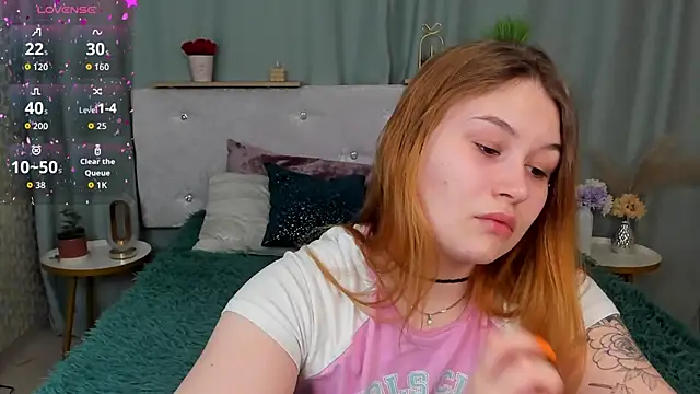 MilanaXHoney online show from February 21, 12:55 am