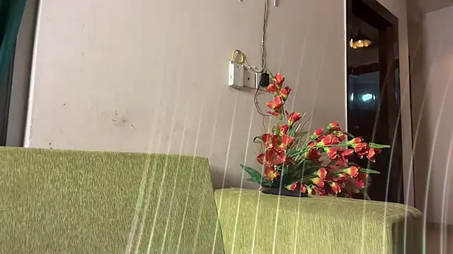 Piyyuu online show from April 11, 5:28 pm