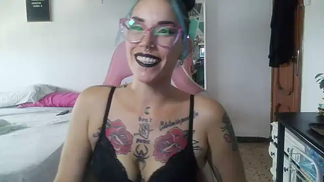 blackrose1997 online show from July 16, 1:39 pm