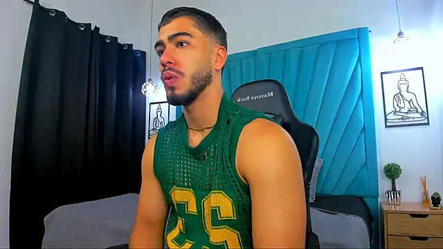 Franco banderas online show from February 11, 12:10 pm