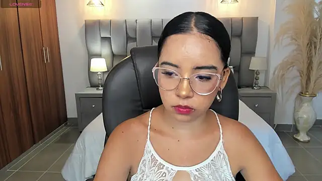 alana martiins online show from July 9, 6:56 pm