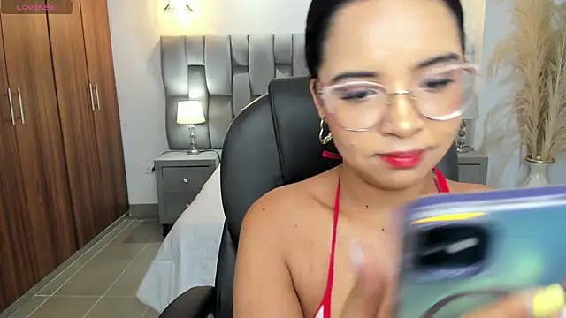 alana martiins online show from July 10, 7:16 pm