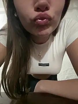 aaanastasiaa113 online show from May 23, 10:47 pm
