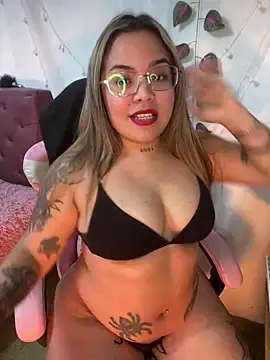 Lindalatina2001 online show from June 11, 2:00 am