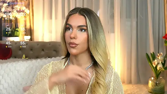 ChloeVelvetx online show from May 8, 7:30 pm