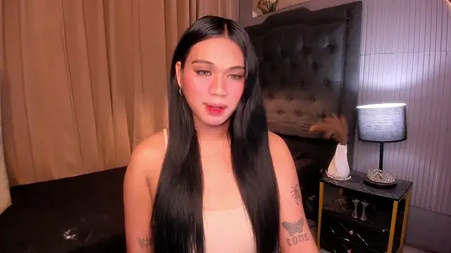 Snapshot of asianhugecockjulia chatting on February 15, 11:56 pm asianhugecockjulia online show from February 15, 11:56 pm