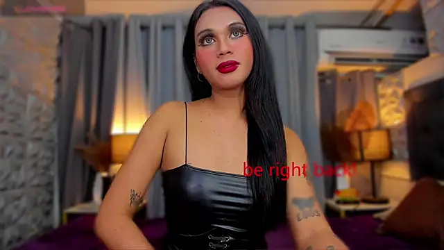 Snapshot of asianhugecockjulia chatting on February 19, 12:17 am asianhugecockjulia online show from February 19, 12:17 am