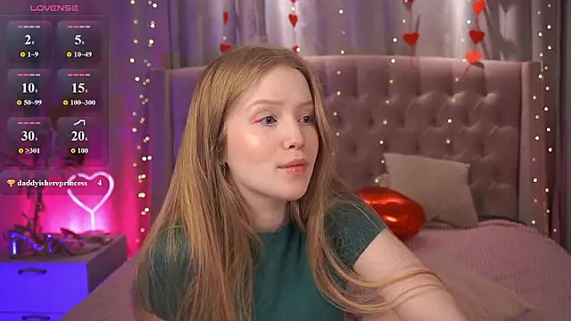 LilianHoward online show from February 12, 1:28 pm