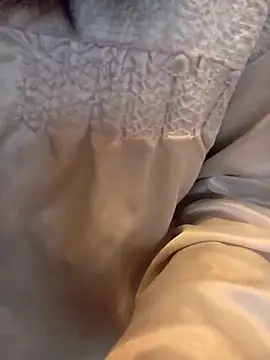 gatitachula93 online show from February 17, 11:18 am