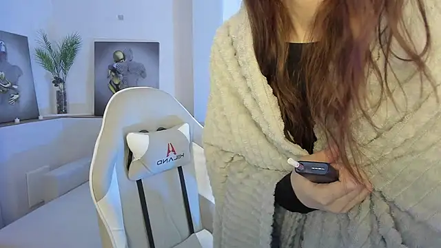 KrisDoeil online show from February 2, 2:21 am