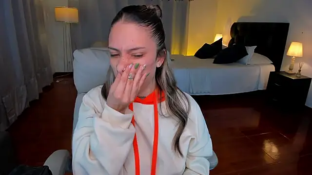 Zara Wolf  online show from February 22, 11:09 am