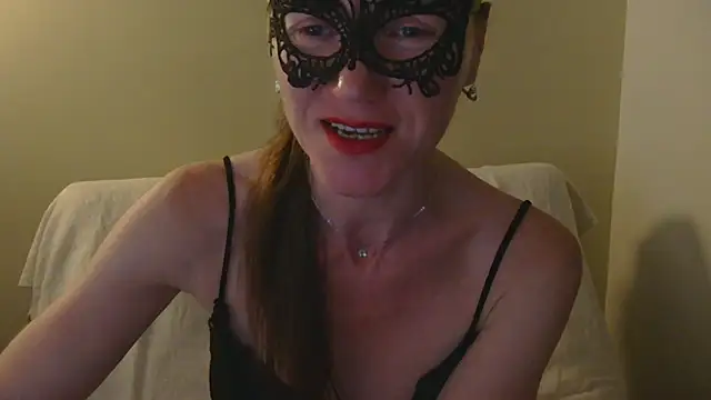 Snapshot of AuroraAG chatting on July 3, 3:07 pm AuroraAG online show from July 3, 3:07 pm