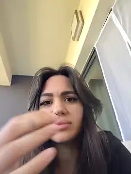 SiennaLuxexx online show from April 19, 9:30 am