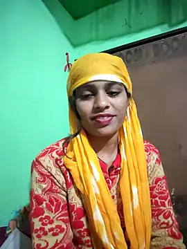 Rakhi hote online show from February 22, 9:46 pm