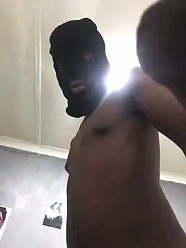 Pound5King online show from April 5, 8:39 pm