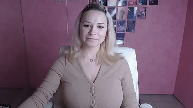 Melodie Aster online show from June 16, 5:21 am