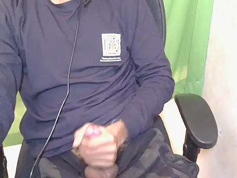 Snapshot of Michal_Fransis chatting on February 7, 7:56 am Michal Fransis online show from February 7, 7:56 am