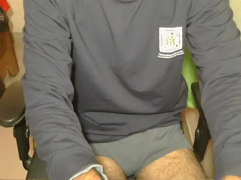 Snapshot of Michal_Fransis chatting on February 9, 9:57 am Michal Fransis online show from February 9, 9:57 am