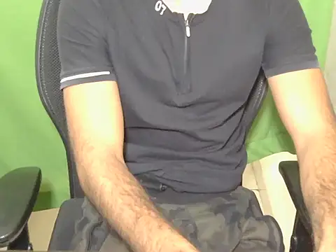 Snapshot of Michal_Fransis chatting on February 26, 6:07 pm Michal Fransis online show from February 26, 6:07 pm