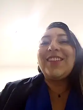 Valeria montana  online show from March 13, 11:50 am