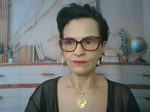 Snapshot of Luna-Hot0802 chatting on December 20, 12:45 pm Luna-Hot0802 online show from December 20, 12:45 pm