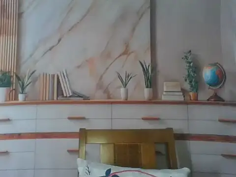 Snapshot of Luna-Hot0802 chatting on December 22, 12:57 pm Luna-Hot0802 online show from December 22, 12:57 pm