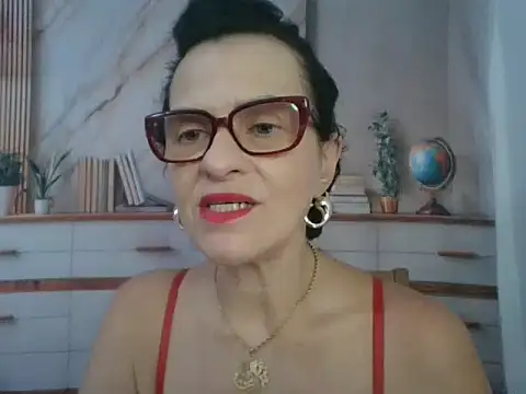 Snapshot of Luna-Hot0802 chatting on January 16, 12:53 pm Luna-Hot0802 online show from January 16, 12:53 pm