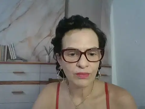 Snapshot of Luna-Hot0802 chatting on January 19, 12:31 pm Luna-Hot0802 online show from January 19, 12:31 pm