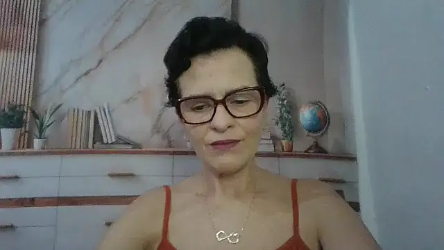 Snapshot of Luna-Hot0802 chatting on March 6, 1:18 pm Luna-Hot0802 online show from March 6, 1:18 pm