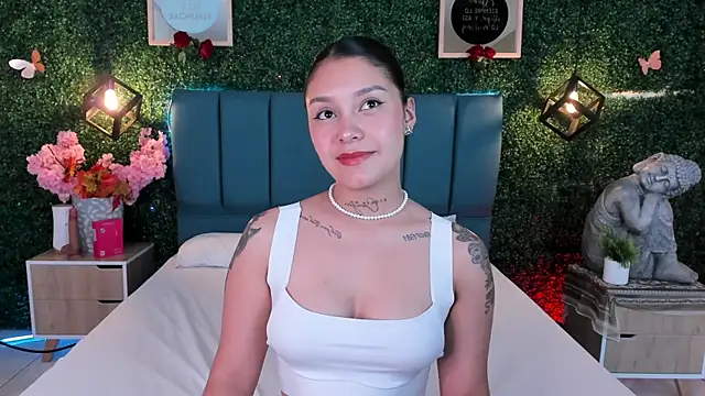 GabyyCute  online show from December 19, 3:46 am