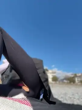 Betsy online show from April 12, 12:10 pm