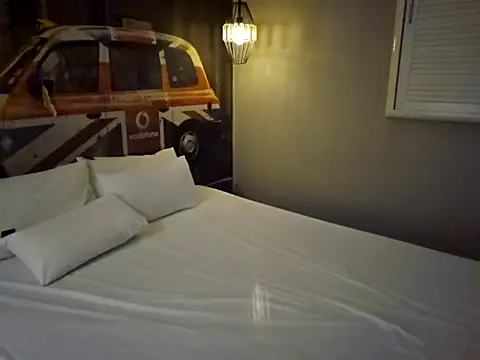 ttkk12132 online show from February 18, 9:27 am