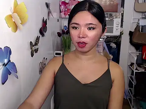 Snapshot of voganmarie chatting on July 3, 5:03 am voganmarie online show from July 3, 5:03 am