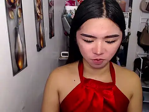 Snapshot of voganmarie chatting on July 7, 5:54 am voganmarie online show from July 7, 5:54 am